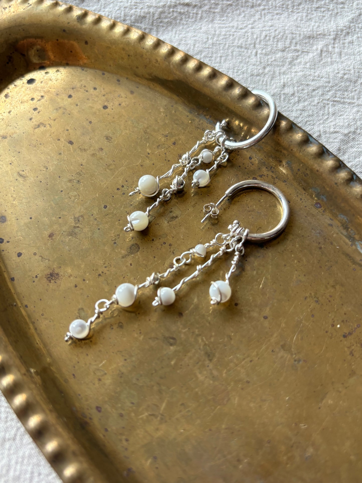 Handmade Earrings - [Moon Bubble] Mother-of-Pearl beads, Silver-plated copper wire wrapped earrings